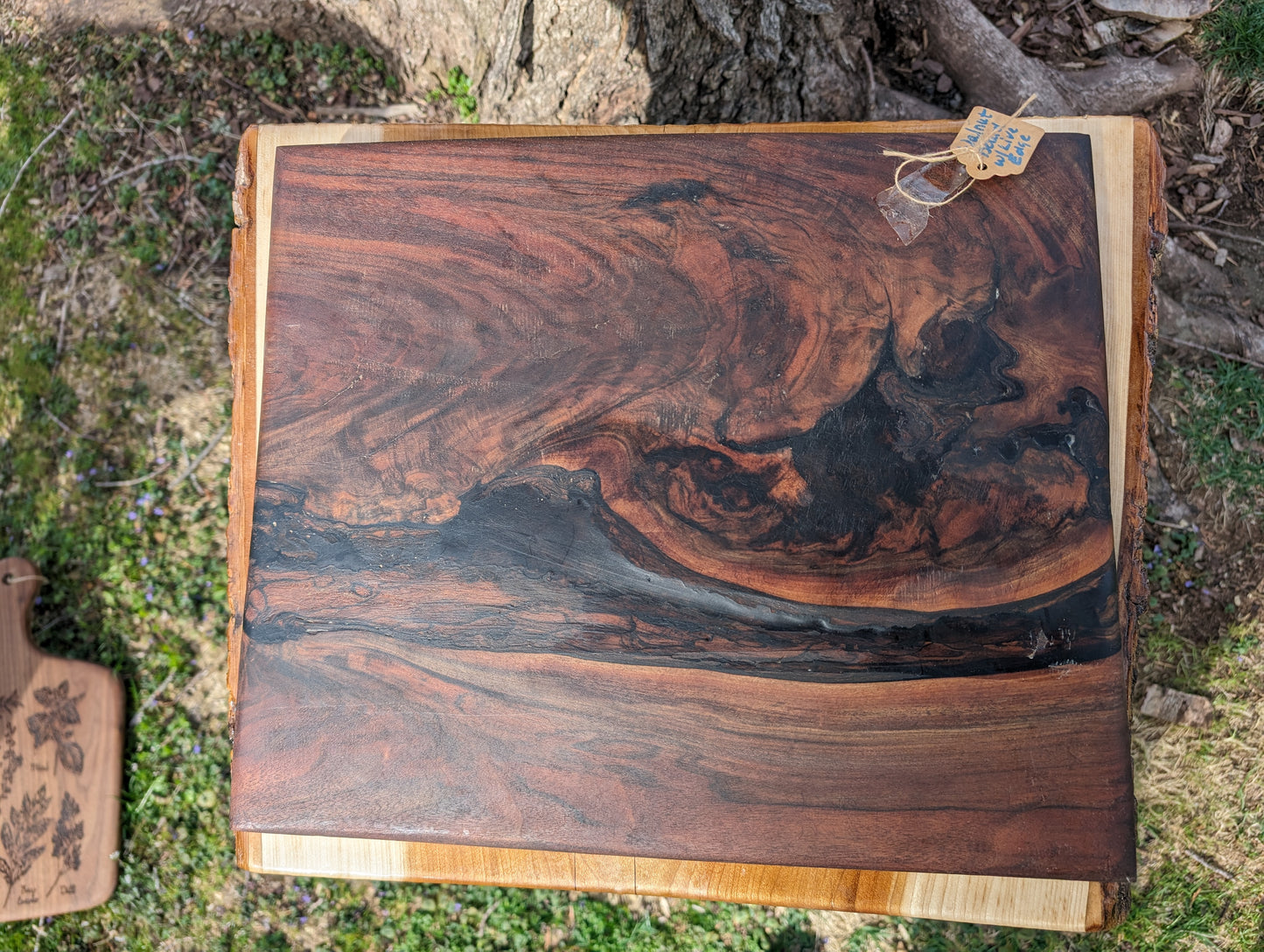Walnut Cutting Board Epoxy Inner Burl