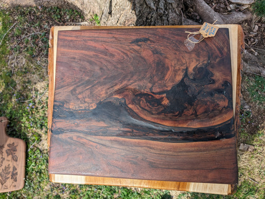 Walnut Cutting Board Epoxy Inner Burl